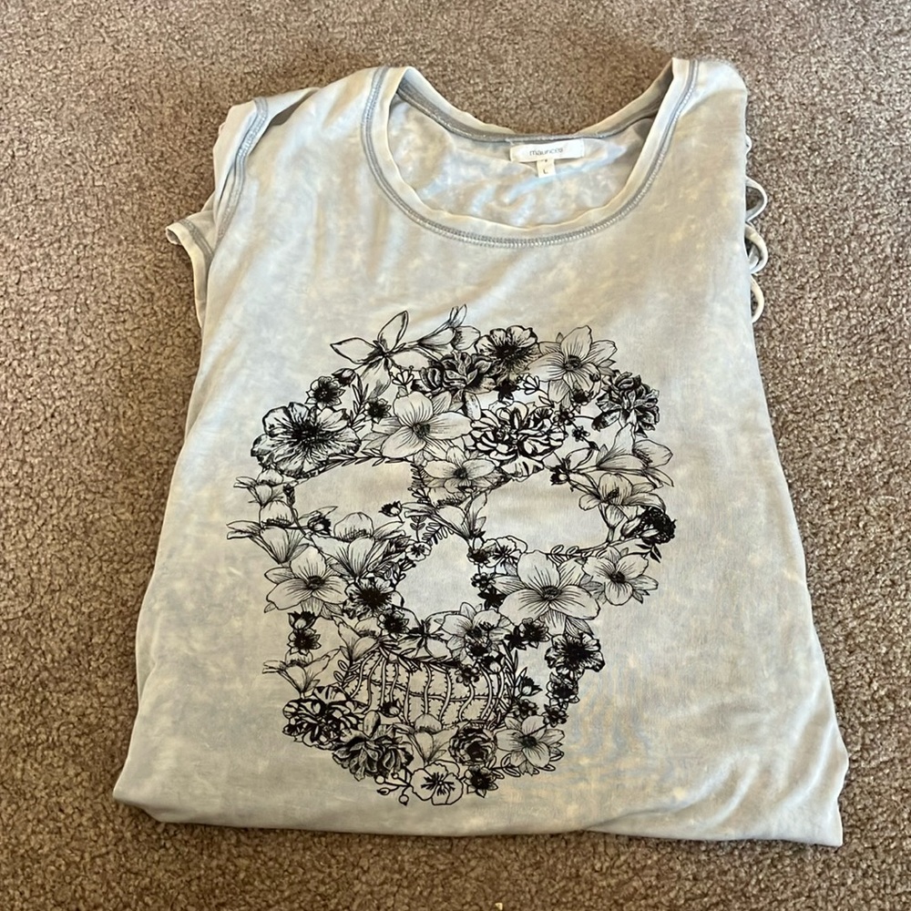 Maurice’s like now tee